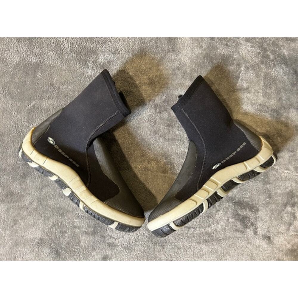 Deep See Surf Boots Women’s Size 8